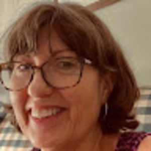 Meet your Posher, Suzanne